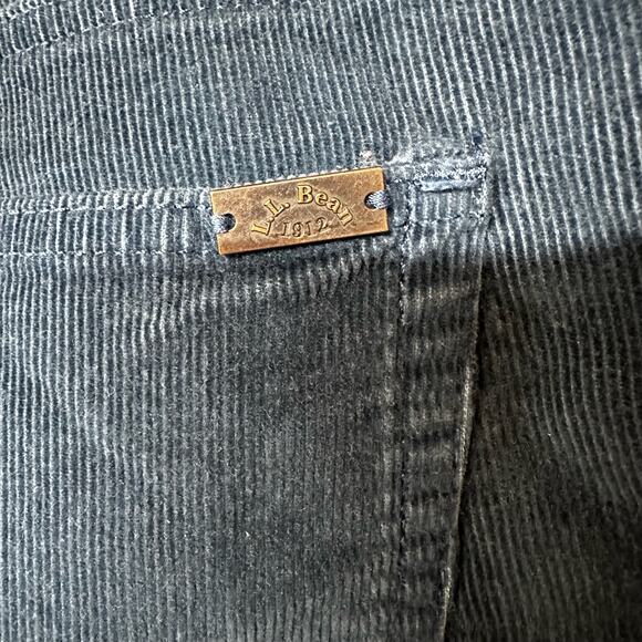 L.L. Bean Favorite Fit Blue Corduroy Cord Pants Size 12 - Picture 4 of 6